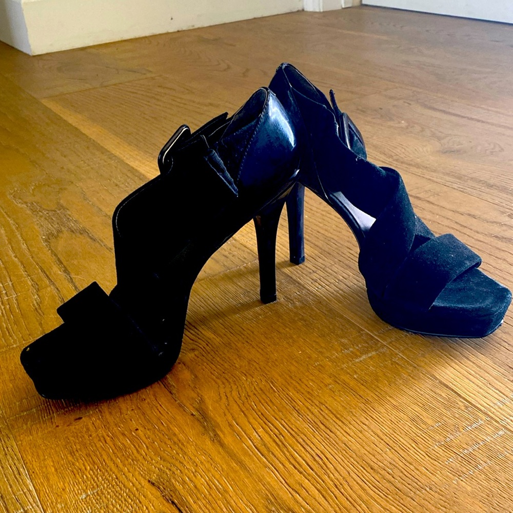 Nine West suede stiletto